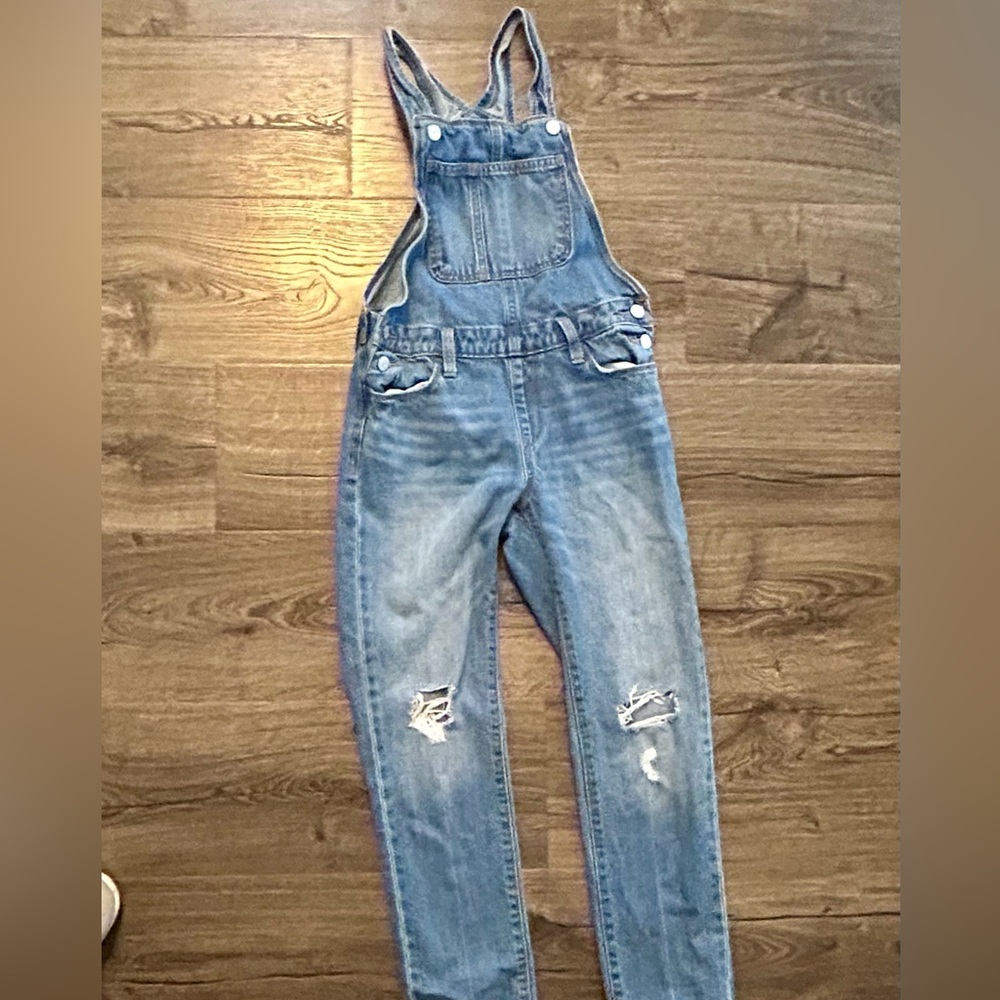 Old Navy Light Blue Girl’s Denim Overalls